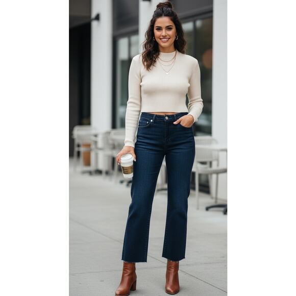 Banana Republic Women 28/6  Ultra Hi Rise Straight Leg Raw Hem Denim Jeans - Picture 1 of 7